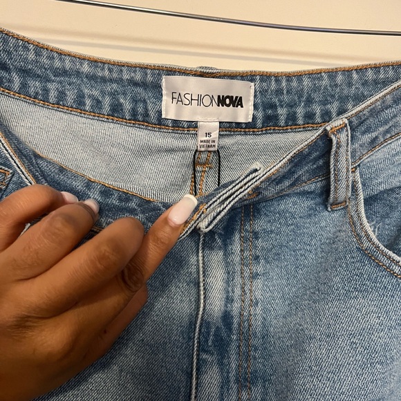 Fashion Nova Summer Sky High Waist Slim Straight Leg Jeans - Medium Wash NWT - Picture 2 of 5